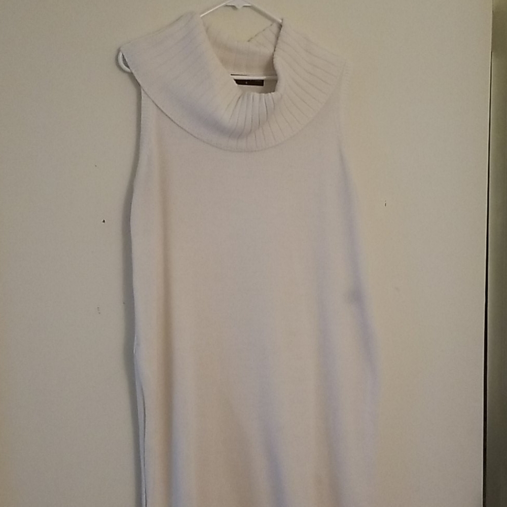 Sleeveless sweater dress